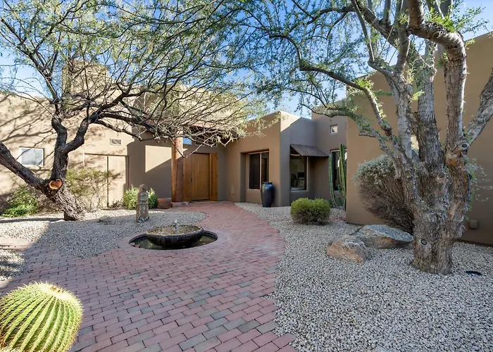 Boulders Serenity Southwest Charm Views Hot Tub Holiday home *