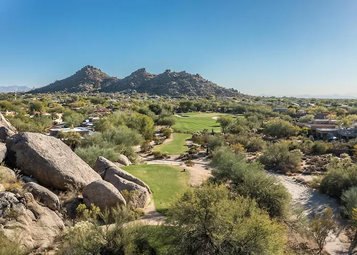 Boulders Serenity Southwest Charm Views Hot Tub Holiday home *